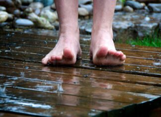 feets in rain